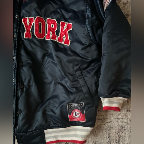 Vintage New York Bomber Jacket - Picture 9 of 9